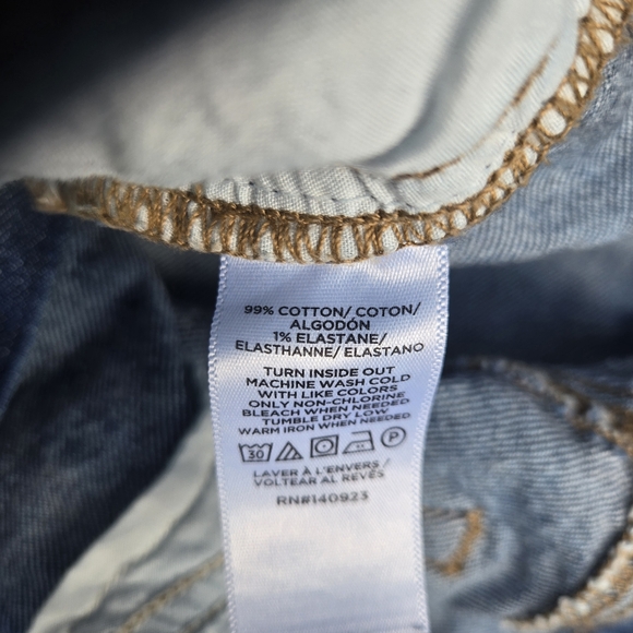 Ann Taylor LOFT Medium Blue Denim Jean Shorts Pockets Frayed Egde Women's 6 / 28 - Picture 4 of 5